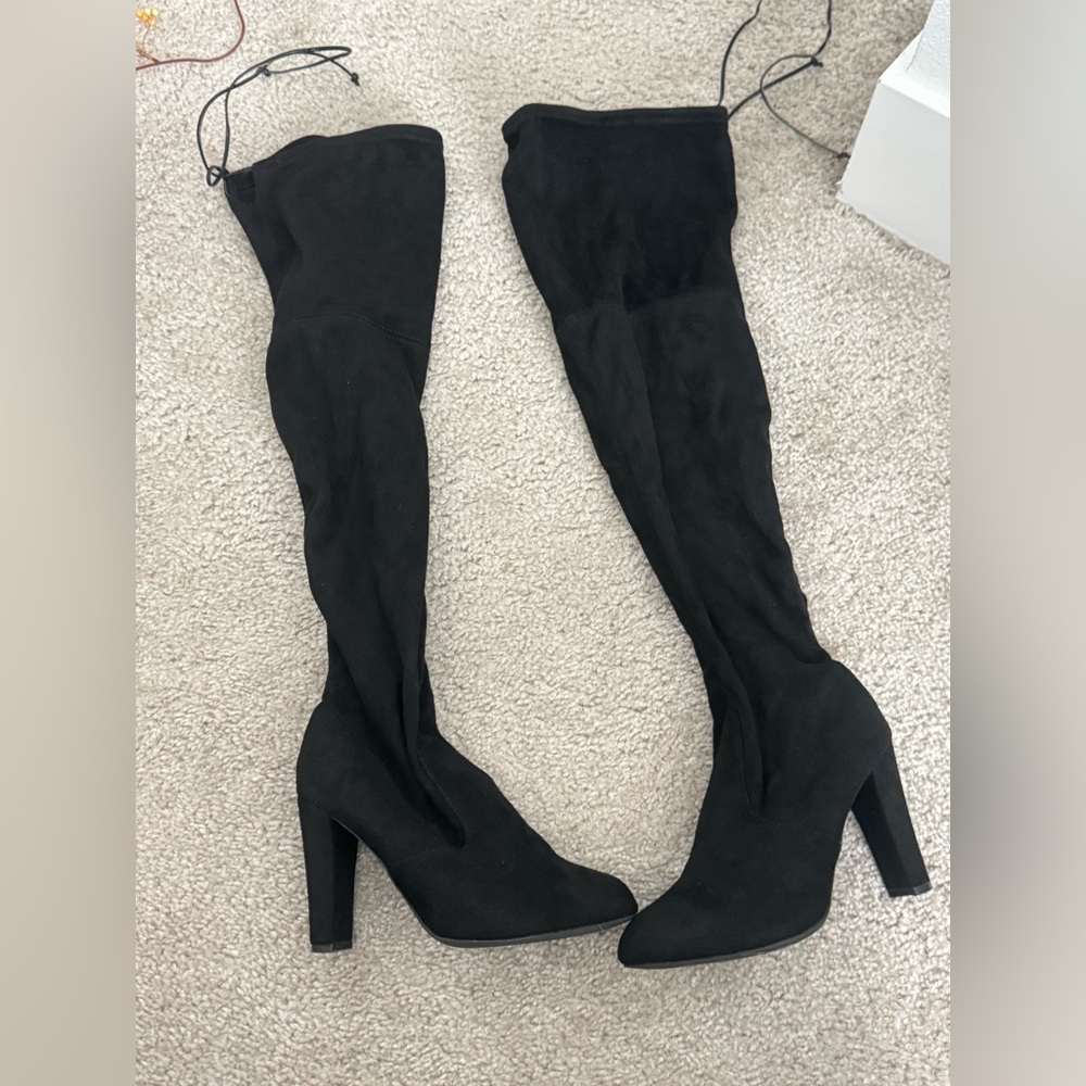 Black Knee High Heeled Boots